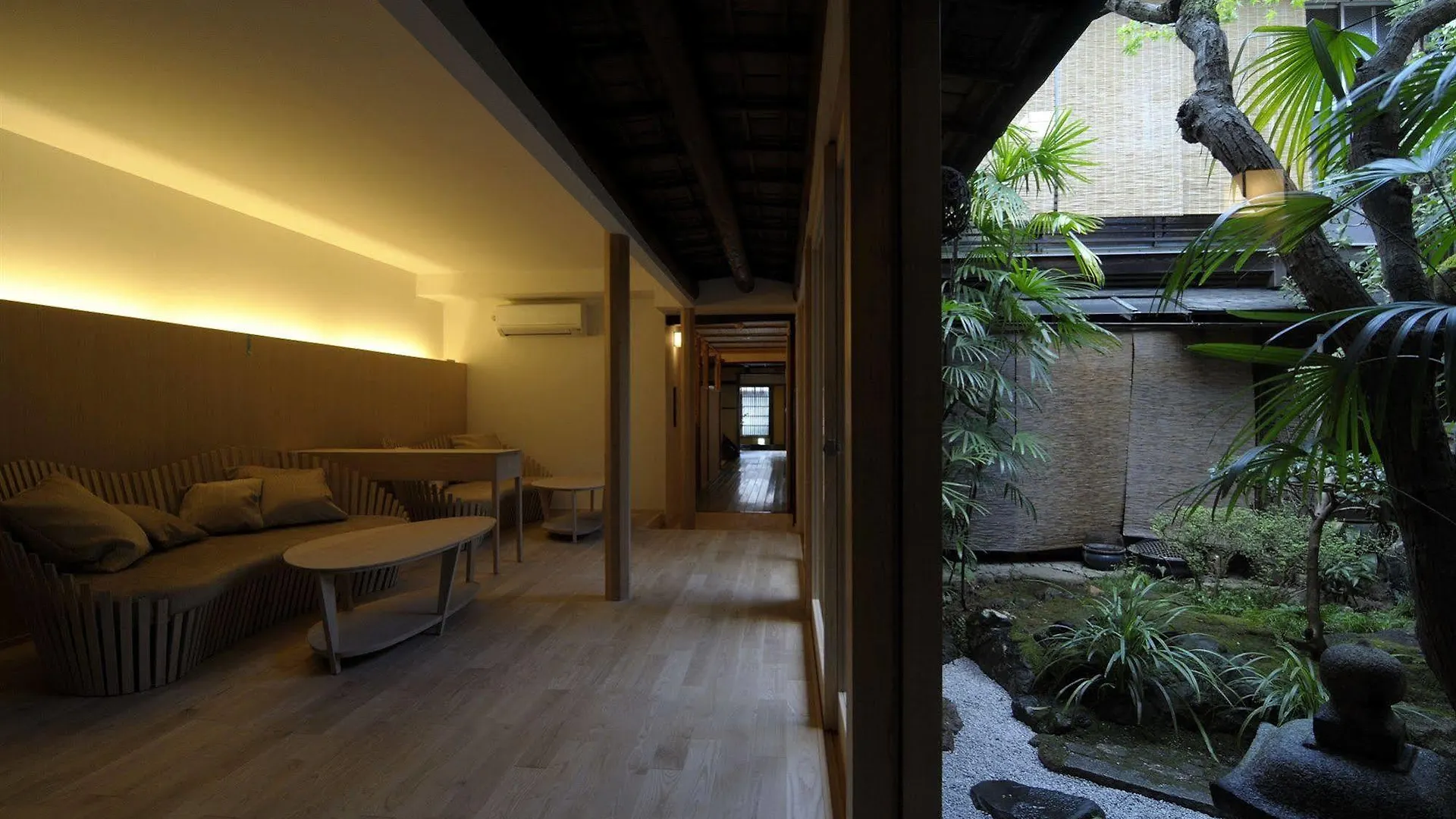 Izuyasu Traditional Kyoto Inn Serving Kyoto Cuisine