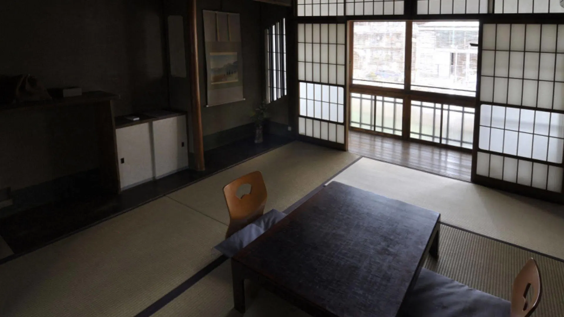 Izuyasu Traditional Kyoto Inn Serving Kyoto Cuisine Japon